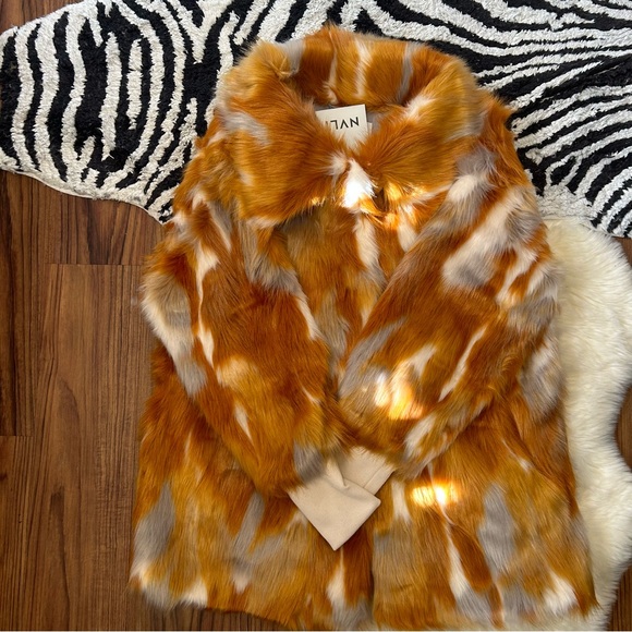 NVLT Faux Fur Coat Size L NWT - Picture 4 of 8